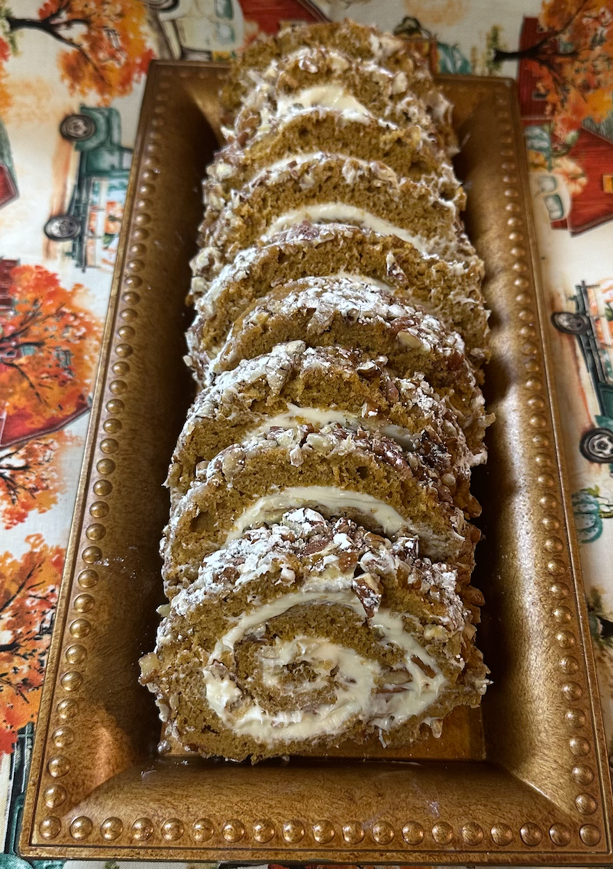 *BACK FOR FALL!!*    Pumpkin Roll